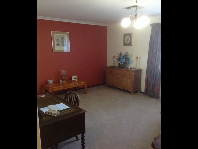 4 Westminster Court, Armadale WA 6112