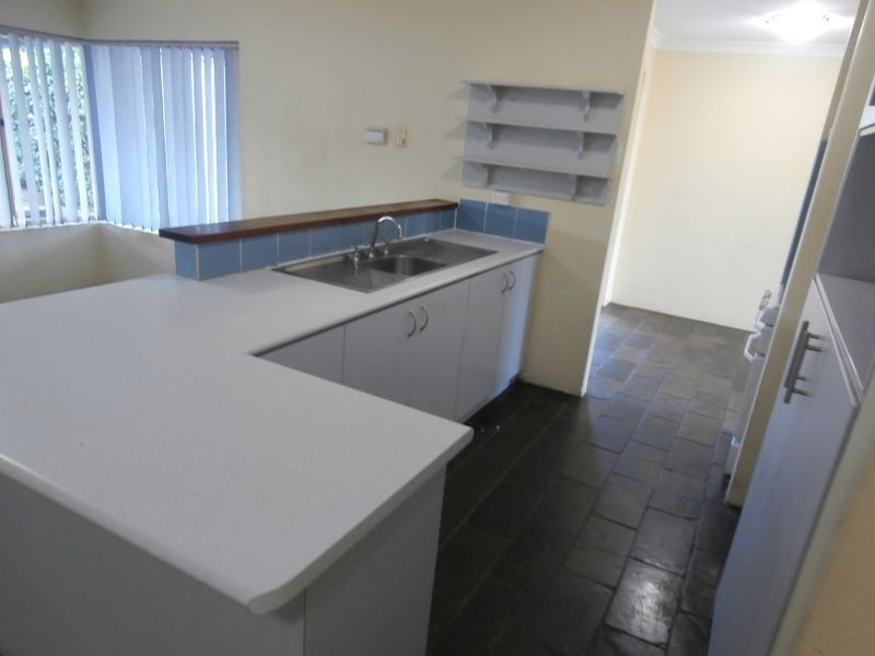 135 Braemore Street, Seville Grove WA 6112