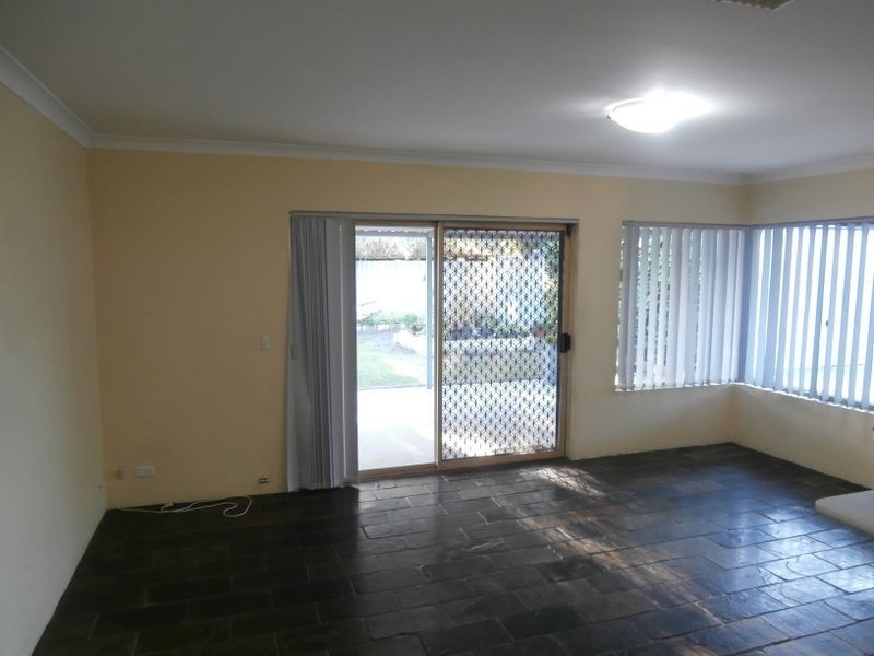 135 Braemore Street, Seville Grove WA 6112