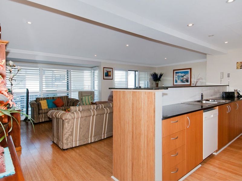 17/1 Breakwater Parade, Mandurah WA 6210