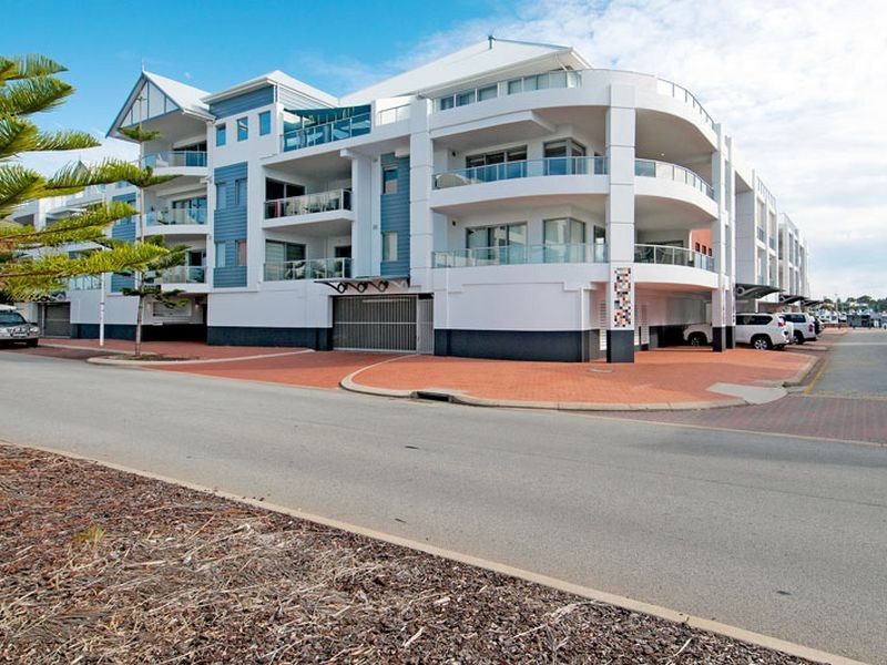 17/1 Breakwater Parade, Mandurah WA 6210