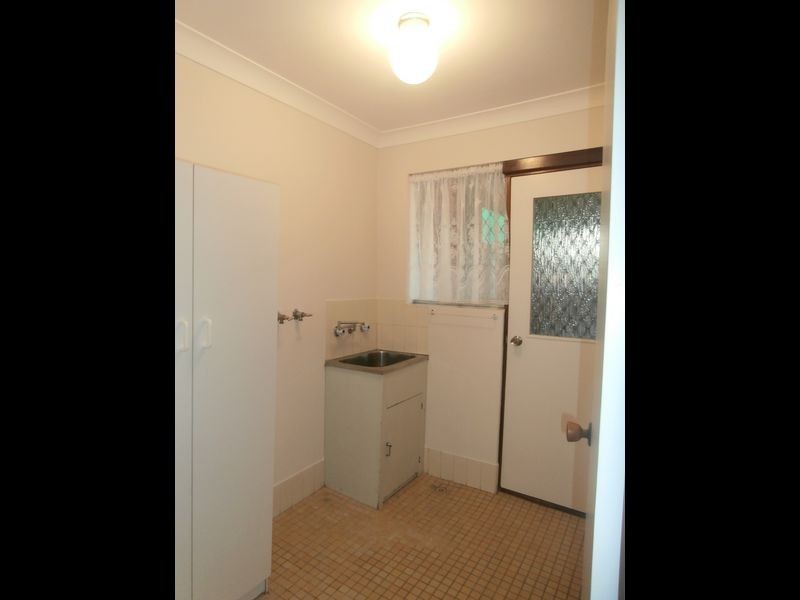 1/3 Netley Place, Armadale WA 6112