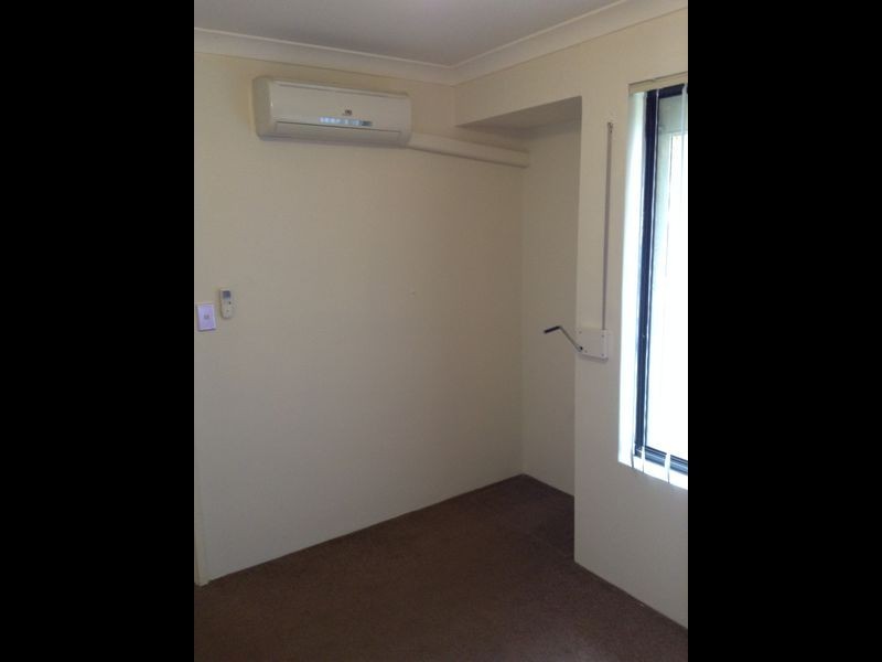 4 Hastie Close, Brookdale WA 6112