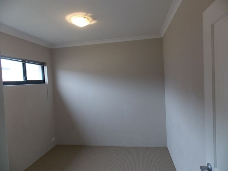 1/23A Birchley Drive, Yangebup WA 6164