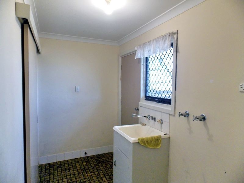 7 Quickly Crescent, Hamilton Hill WA 6163