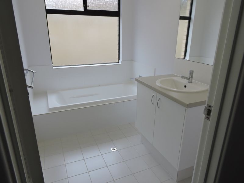 3 Bandicoot Place, Brookdale WA 6112