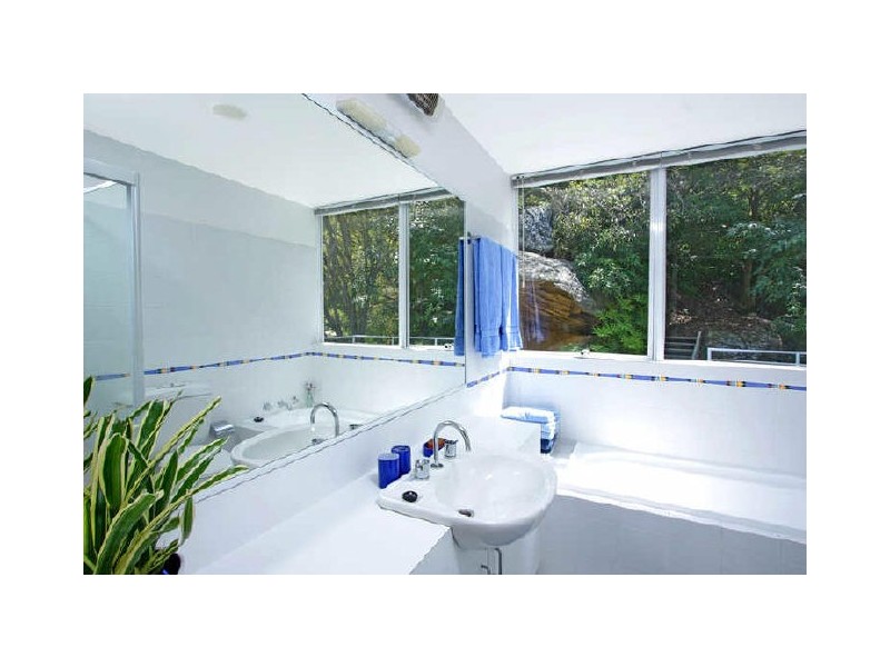 54 Morella Road, Whale Beach NSW 2107