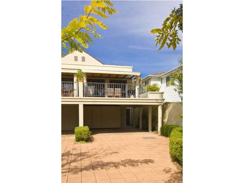 11b Iluka Road, Palm Beach NSW 2108