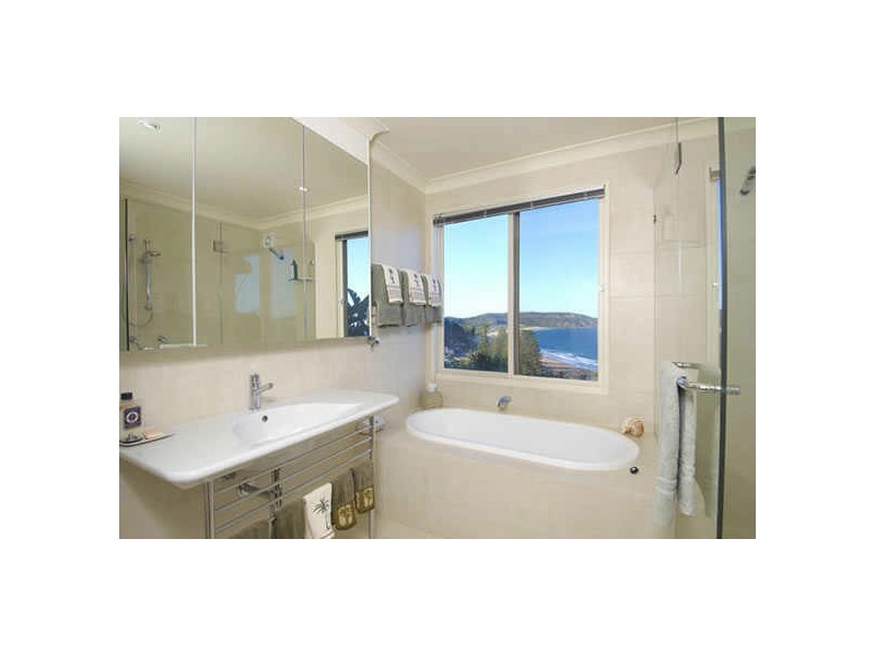 69 Florida Road, Palm Beach NSW 2108