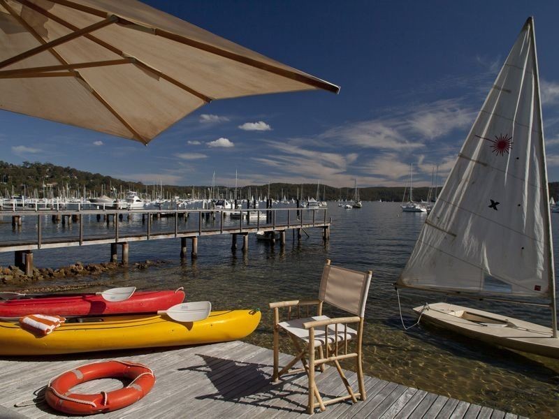 4 Paradise Avenue, Clareville NSW 2107