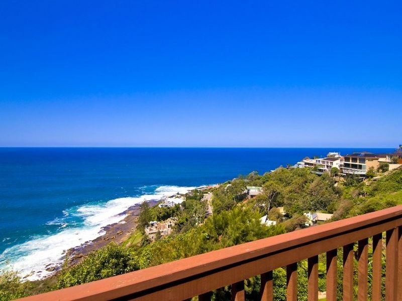 13 Pacific Road, Palm Beach NSW 2108