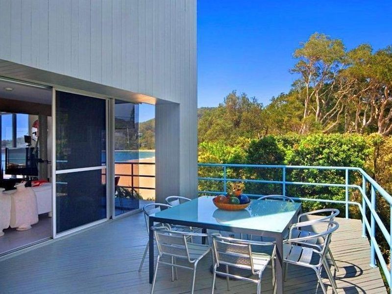 4 Coral Crescent, Pearl Beach NSW 2256