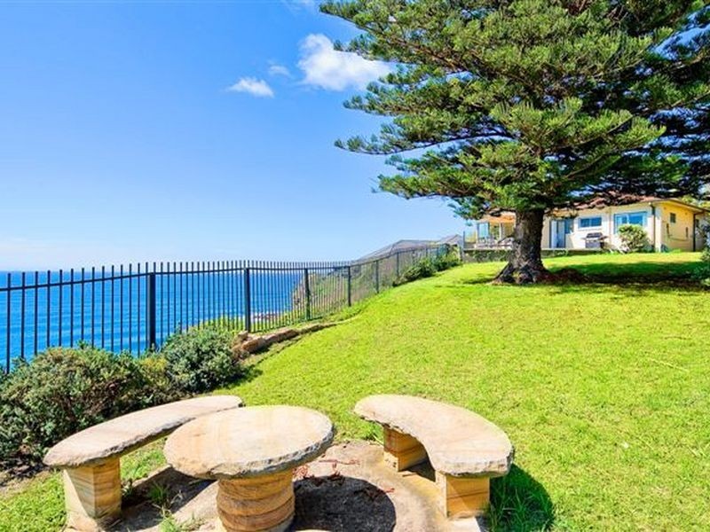 18 Hillcrest Road, Mona Vale NSW 2103