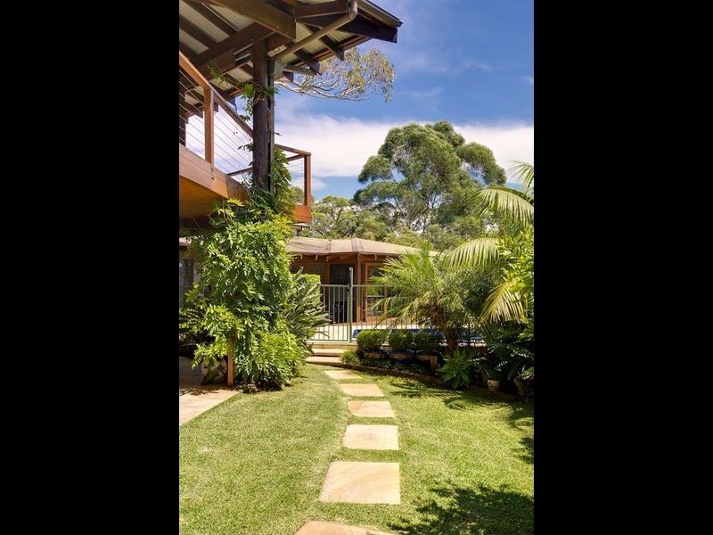 8 Ebor Road, Palm Beach NSW 2108