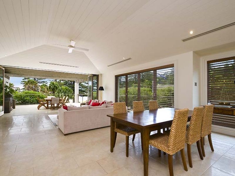 Villa 6/2 Ocean Place, Palm Beach NSW 2108