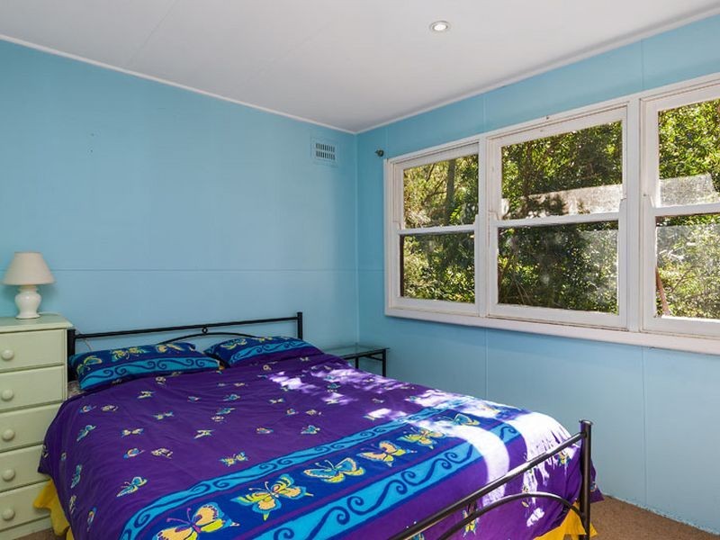 59 Monash Avenue, Great Mackerel Beach NSW 2108