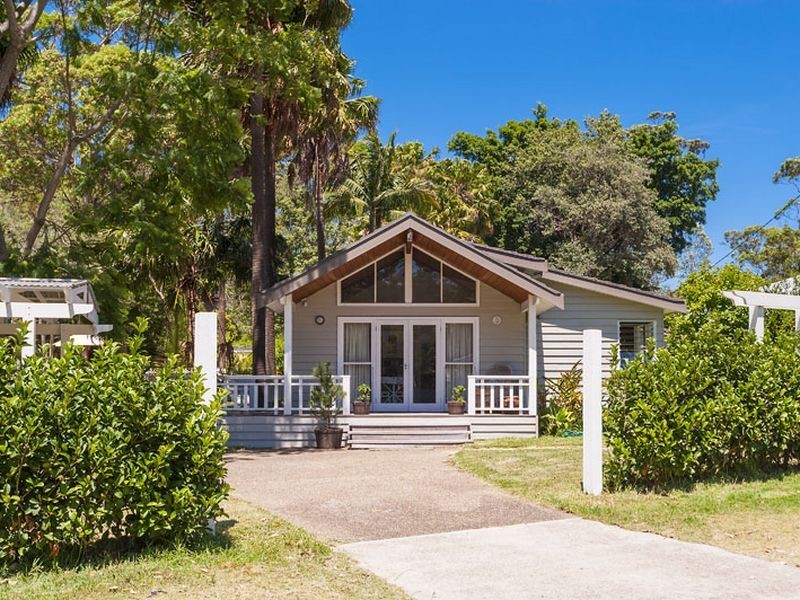 2A Ruskin Rowe, Avalon NSW 2107