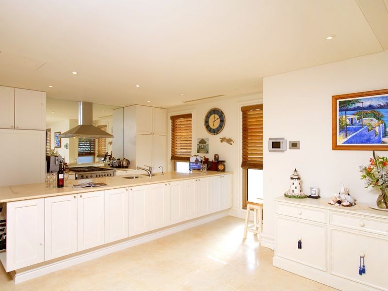 Villa 3/2 Ocean Place, Palm Beach NSW 2108