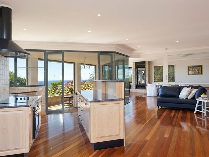 28 Beauty Drive, Whale Beach NSW 2107
