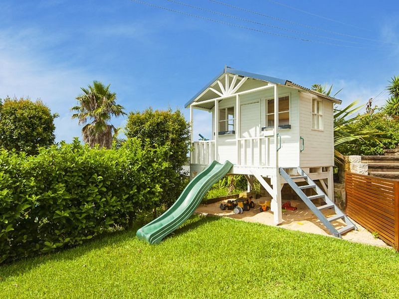 2 Pacific Road, Palm Beach NSW 2108