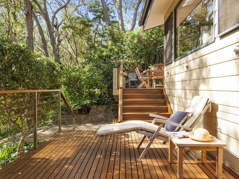 11 Coasters Retreat, Coasters Retreat NSW 2108