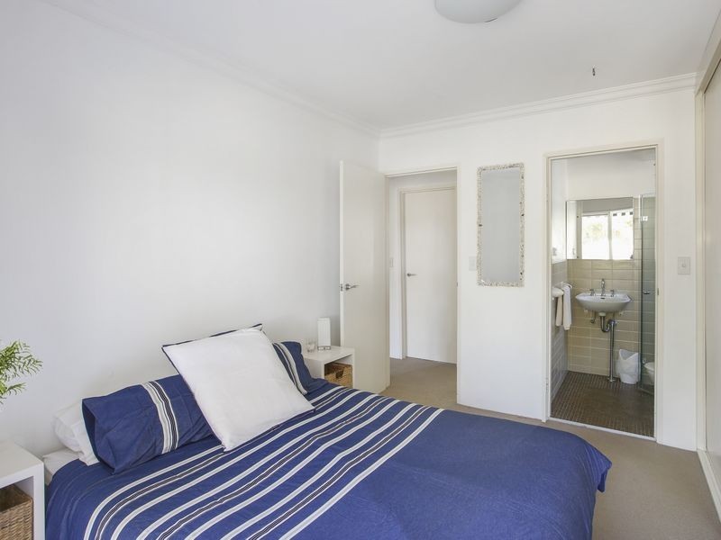 2/6 Queens Parade, Newport NSW 2106