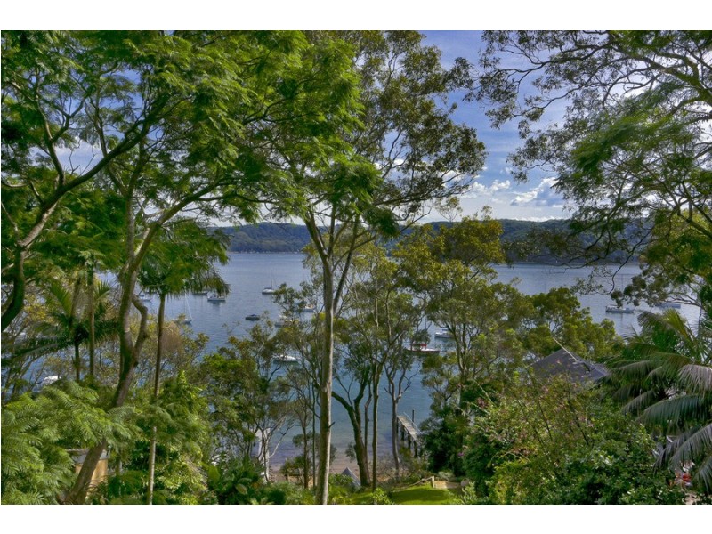 4 Paradise Avenue, Clareville NSW 2107