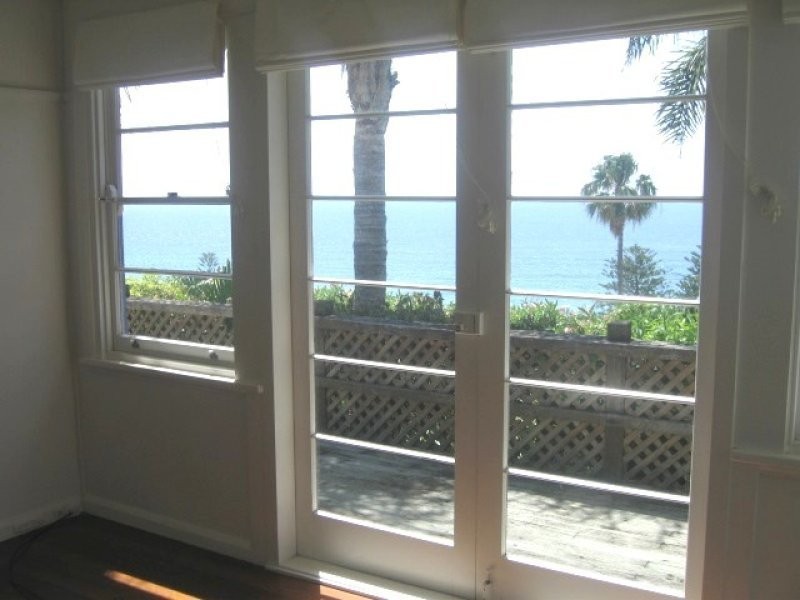 18 Surf Road, Whale Beach NSW 2107