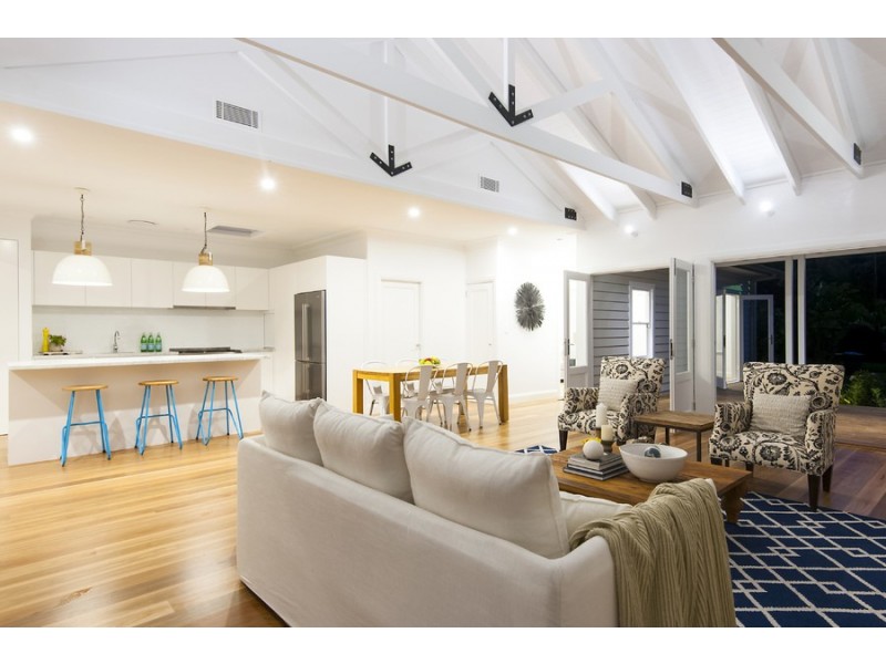 15 Currawong Avenue, Palm Beach NSW 2108
