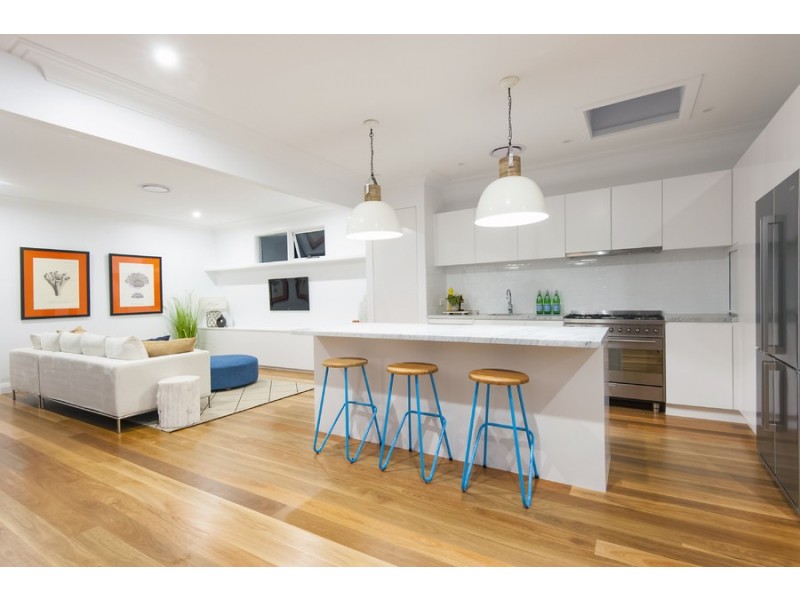 15 Currawong Avenue, Palm Beach NSW 2108