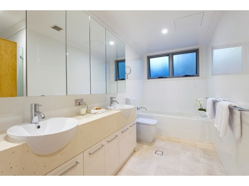 10/1070-1076 Barrenjoey Road, Palm Beach NSW 2108