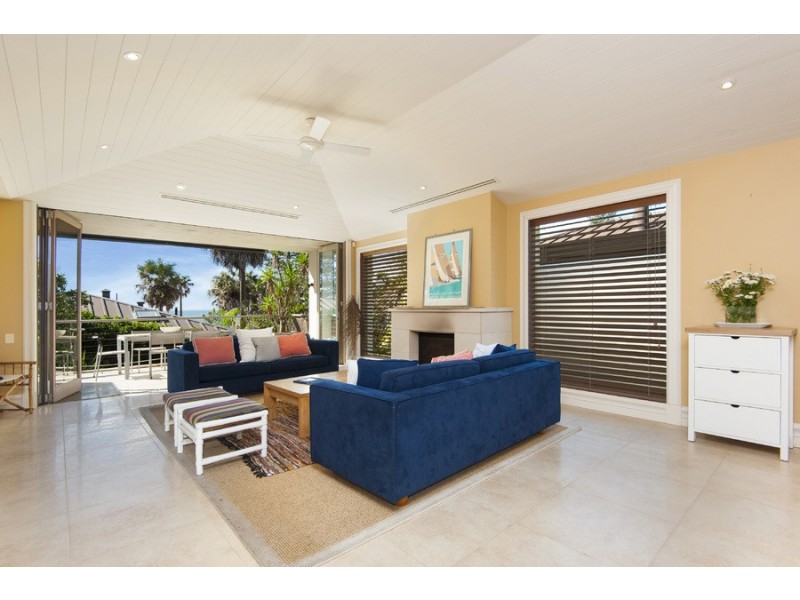 2/2 Ocean Place, Palm Beach NSW 2108