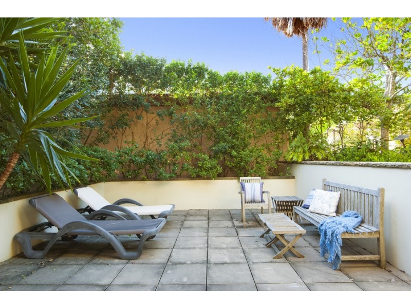 2/2 Ocean Place, Palm Beach NSW 2108