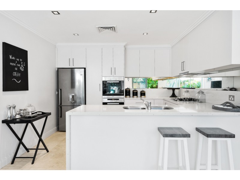 9/1070-1076 Barrenjoey Road, Palm Beach NSW 2108