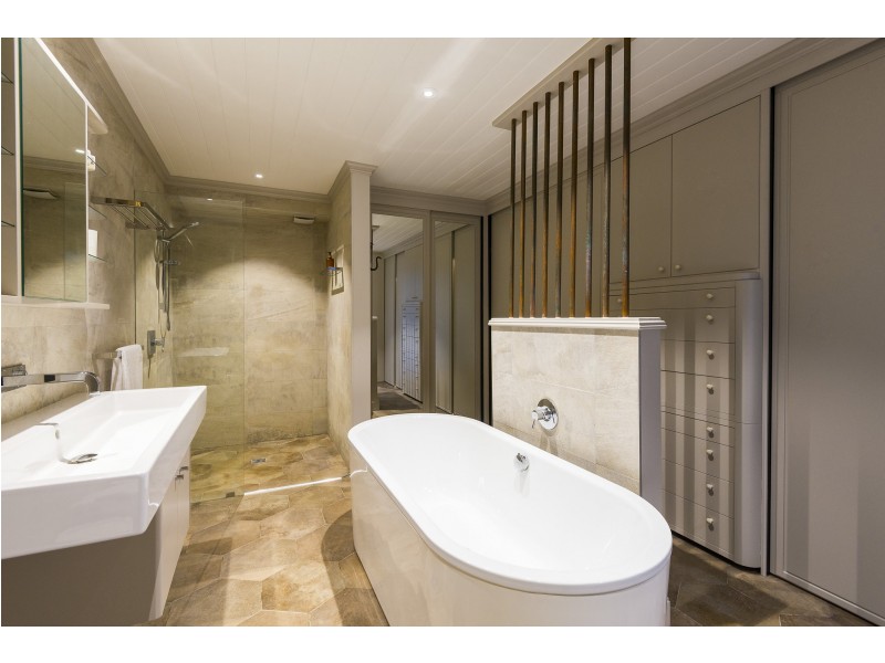 975 Barrenjoey Road, Palm Beach NSW 2108