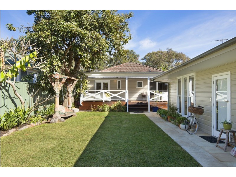 2 Woorak Road, Palm Beach NSW 2108