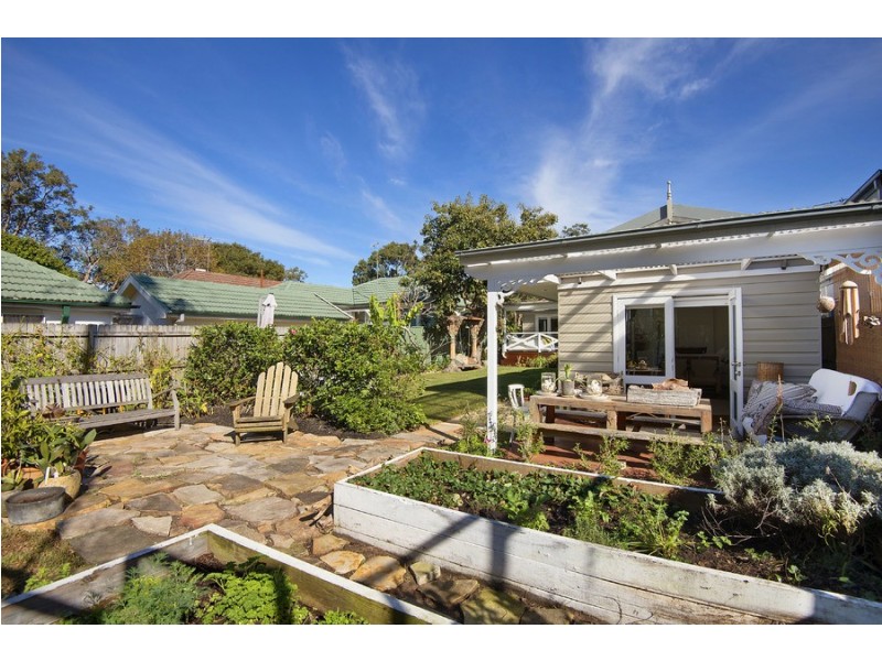 2 Woorak Road, Palm Beach NSW 2108