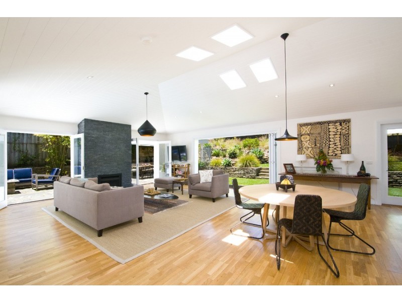 17 Ebor Road, Palm Beach NSW 2108