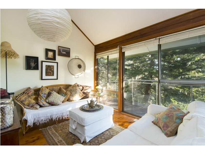 6A Surf Road, Whale Beach NSW 2107