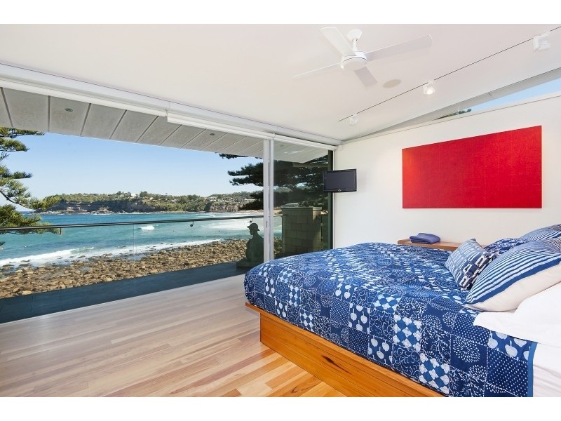 11 Marine Parade, Avalon Beach NSW 2107