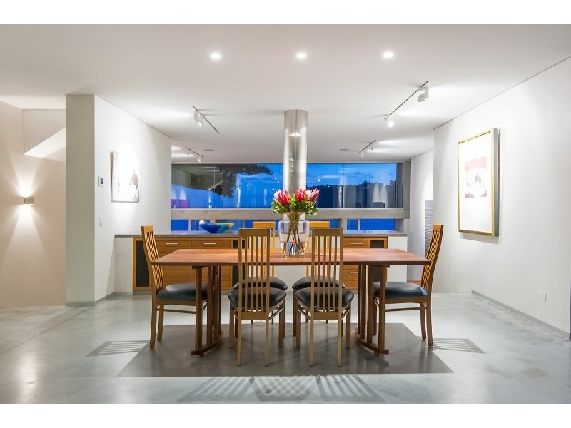 11 Marine Parade, Avalon Beach NSW 2107