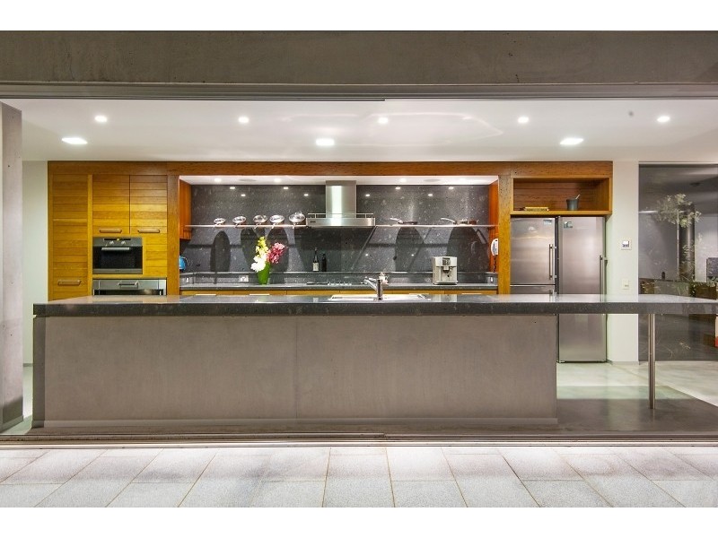 11 Marine Parade, Avalon Beach NSW 2107