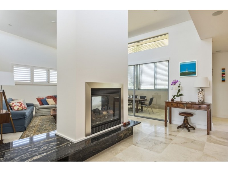 2/24-26 Golf Avenue, Mona Vale NSW 2103