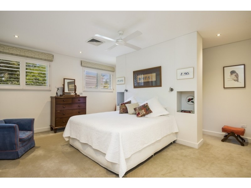 2/24-26 Golf Avenue, Mona Vale NSW 2103