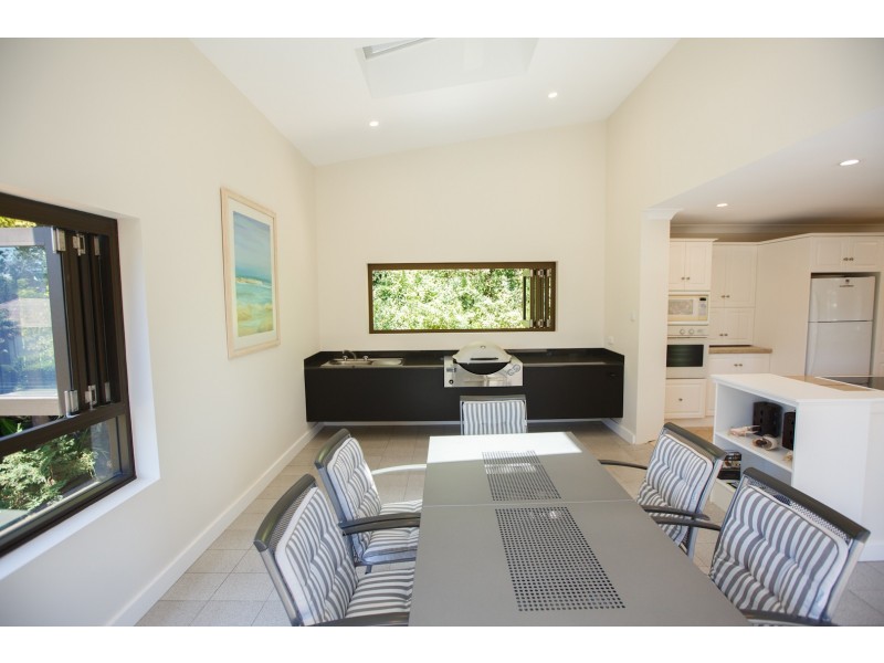 1096 Barrenjoey Road, Palm Beach NSW 2108