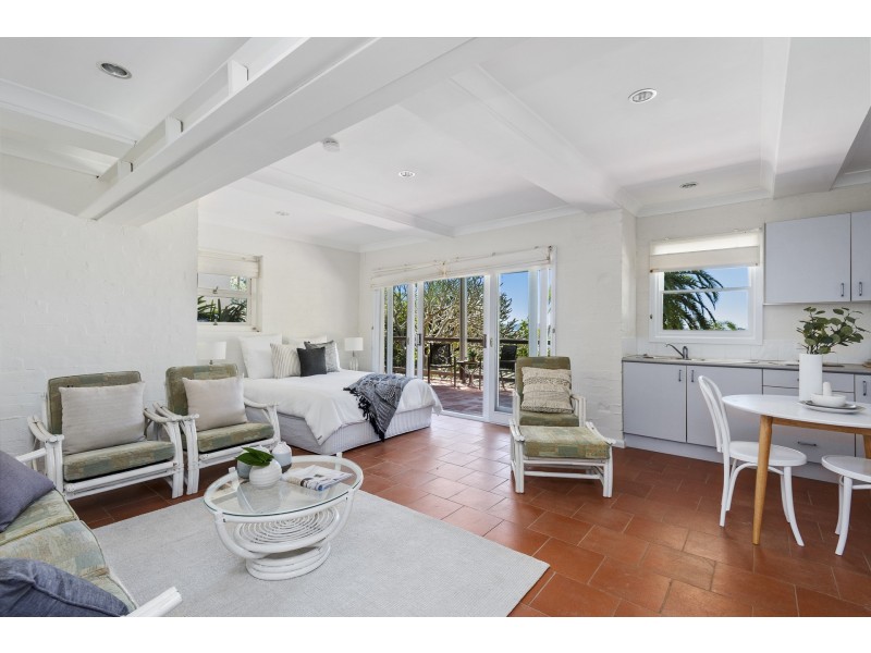 1 Livistona Lane, Palm Beach NSW 2108