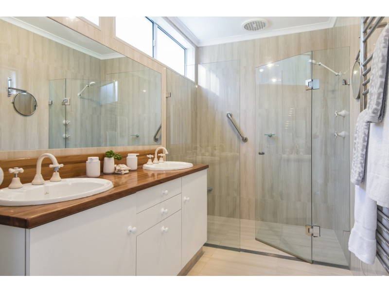 1a Florida Road, Palm Beach NSW 2108