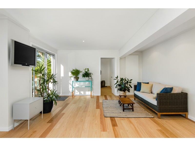 84 Hilltop Road, Avalon Beach NSW 2107