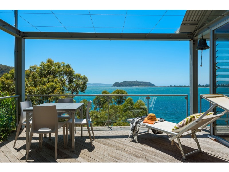 25 Ross Smith Parade, Great Mackerel Beach NSW 2108