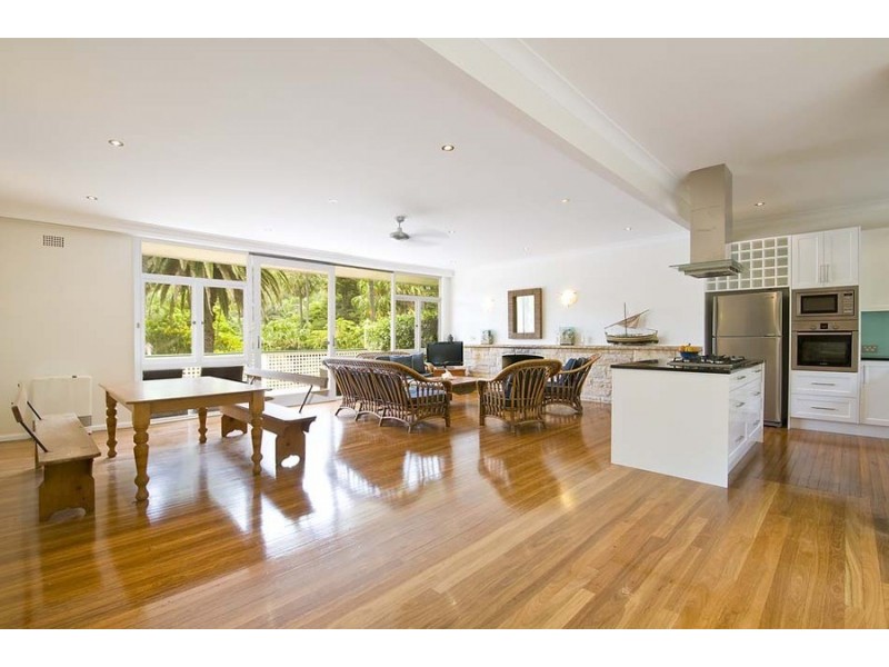 11 The Serpentine, Avalon NSW 2107